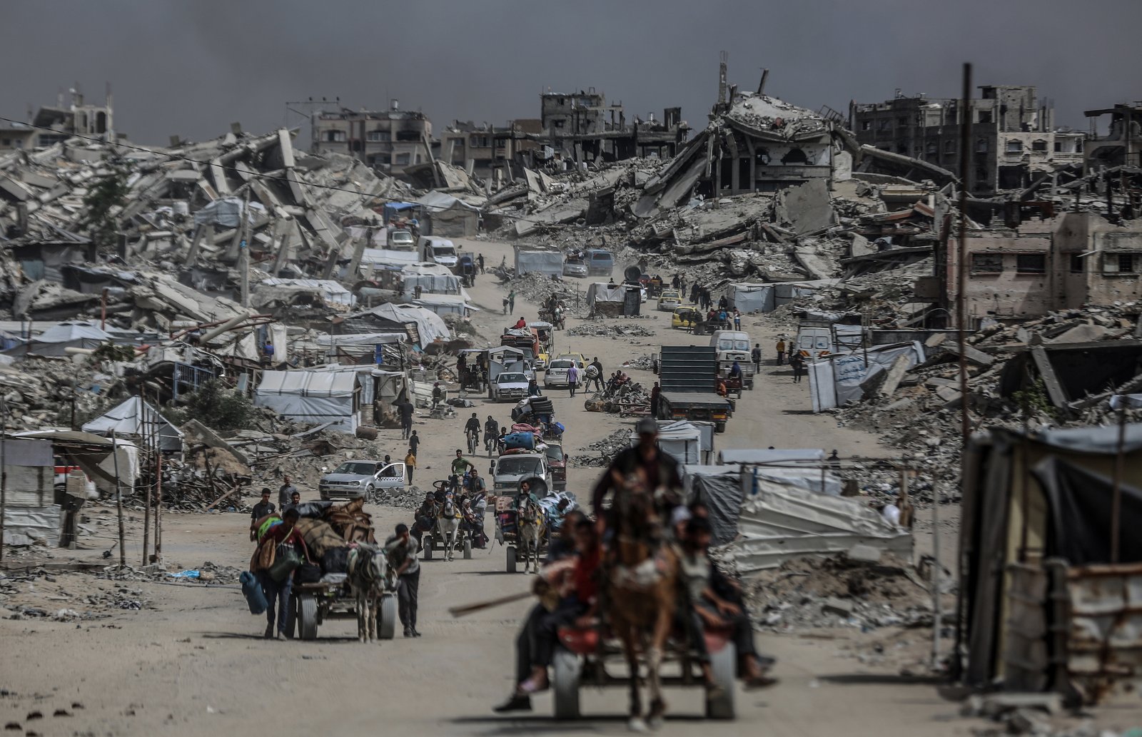 UK, France, Canada threaten sanctions if Israel continues new offensive into Gaza.