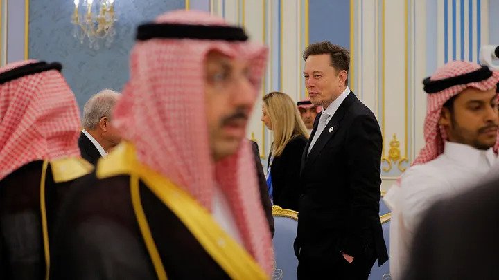 Trump starts Gulf visit in Saudi Arabia, focus on mega economic deals