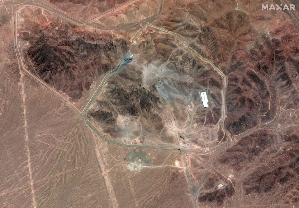 US strikes failed to destroy Iran's nuclear sites, intelligence report