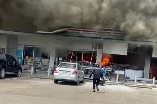 Thailand and Cambodia clash along border, Thai airstrikes escalate tensions