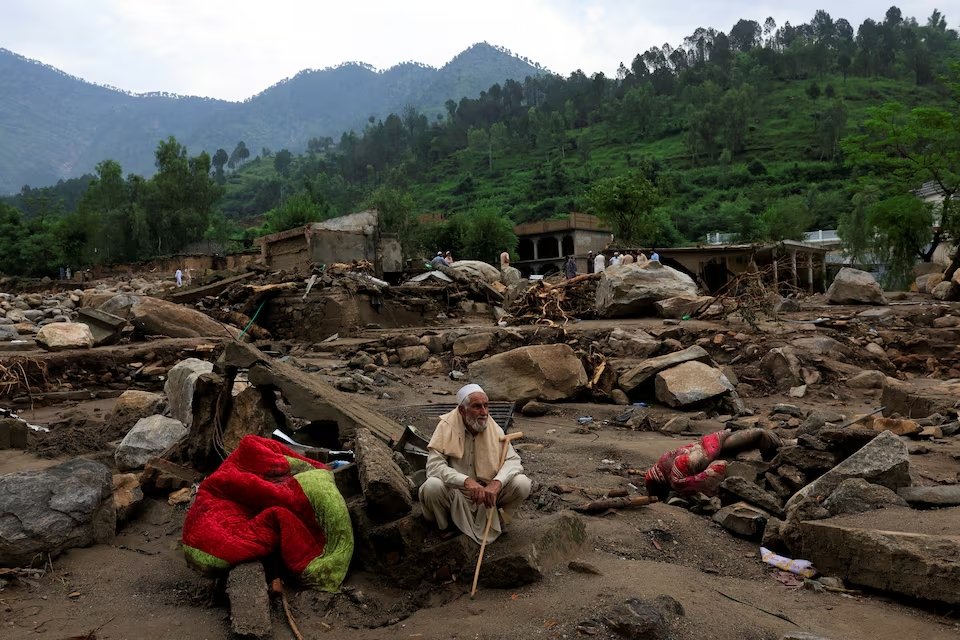 Pakistan resumes rescue operations in flood-hit areas as death toll surpasses 300
