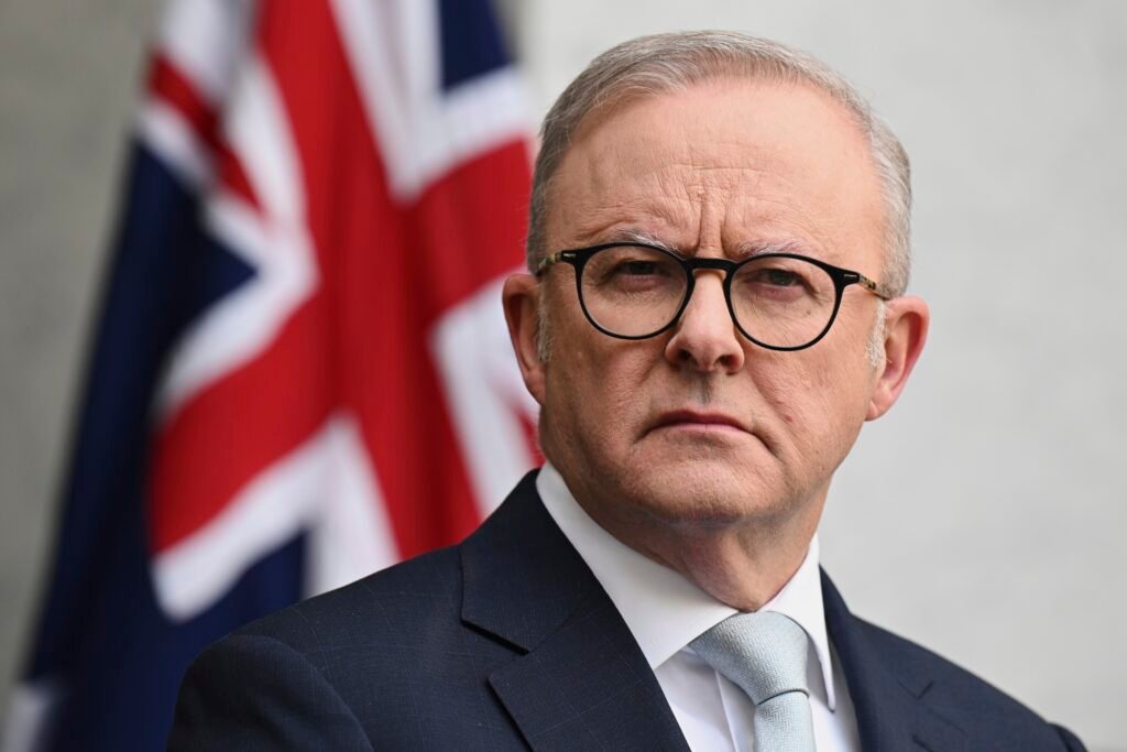 Australia expels Iranian envoy over antisemitic attacks