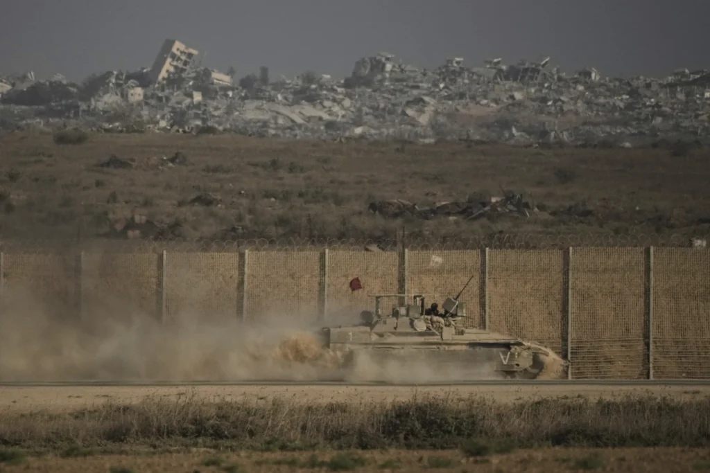 Israel launches expanded ground operation in Gaza City, urges residents to evacuate