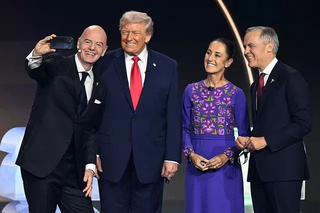 Trump Receives FIFA’s Inaugural Peace Prize from President Gianni Infantino