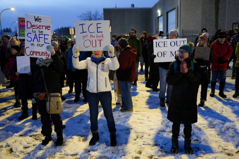 Minneapolis woman killed by ICE agent Was a mother of three