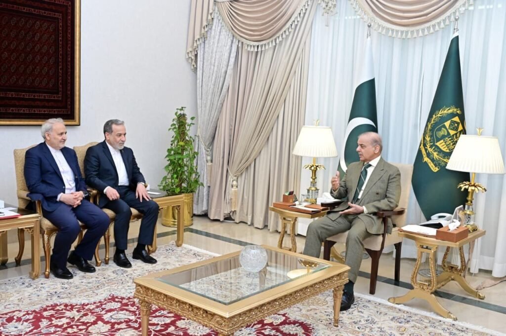 Iran’s foreign minister leaves Pakistan without meeting US envoys amid fragile ceasefire efforts