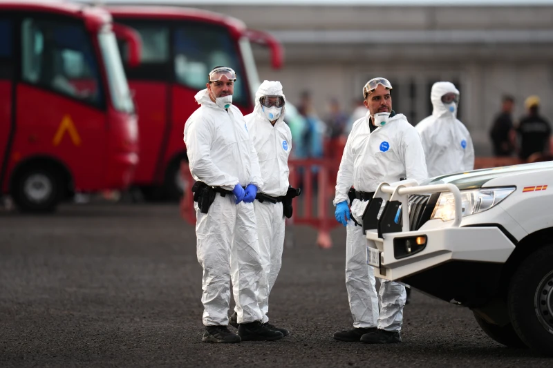 Plane carrying Spanish passengers from hantavirus-stricken MV Hondius cruise ship leaves for Madrid