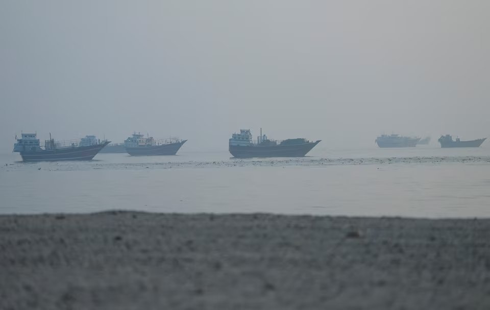 Iran and US reach breakthrough peace framework as Hormuz reopening sends oil markets lower