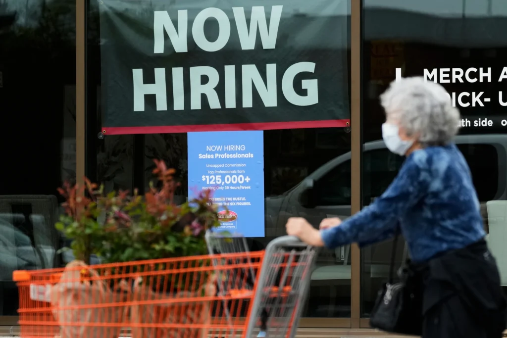 US Job Growth Slows in June as Hiring Cools, Unemployment Falls to 4.2% After Sharp Labor Force Decline